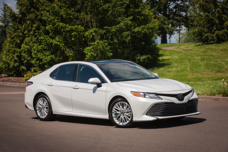 Toyota Camry XLE (NA) '2017